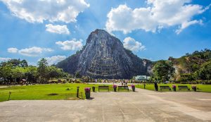 Núi Phật vàng Pattaya